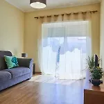 Appartement 2 Bedroom Sol De Linda-a-velha Linda-a-Velha