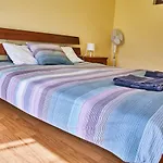 2 Bedroom Sol De Linda-a-velha *