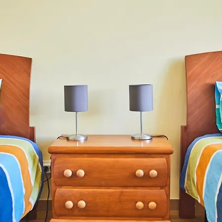 2 Bedroom Sol De Linda-a-velha Apartman