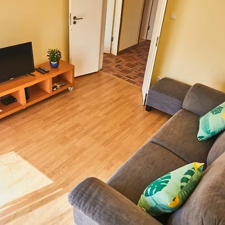 2 Bedroom Sol De Linda-a-velha Lejlighed *