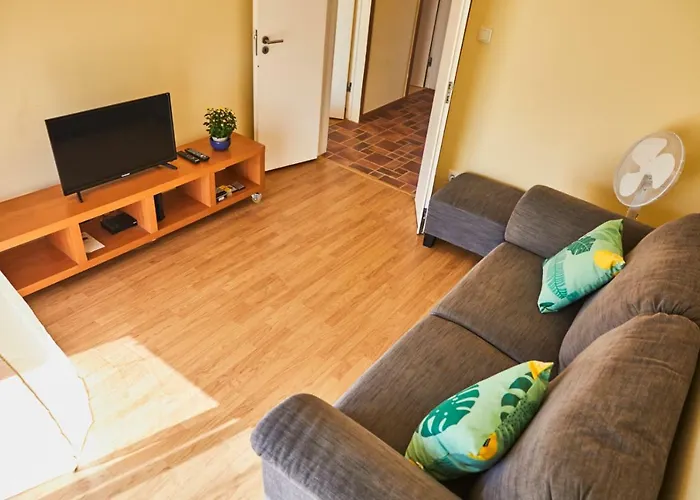 2 Bedroom Sol De Linda-a-velha Apartman *