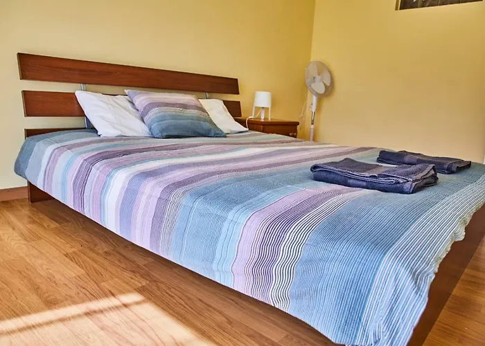 2 Bedroom Sol De Linda-a-velha *