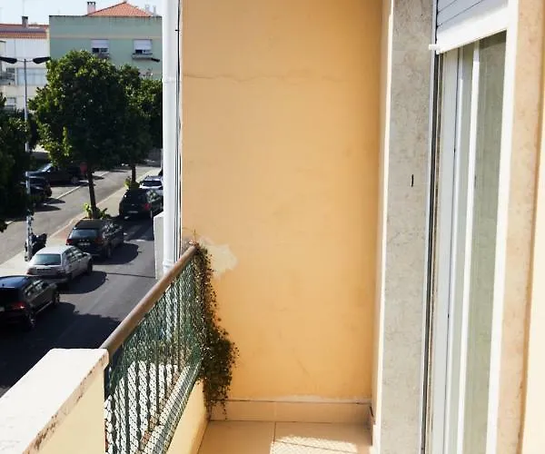 2 Bedroom Sol De Linda-a-velha Apartman *